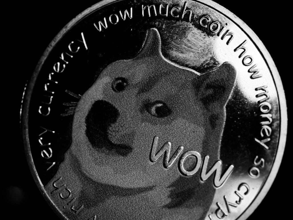 Dogecoin’s inverted scale shows a sharp decline, but there is something interesting about this chart